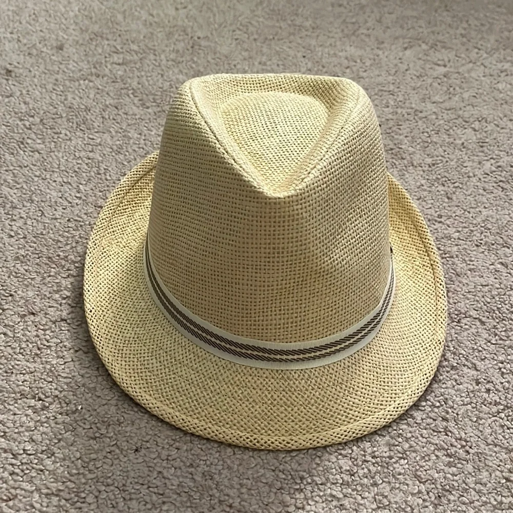Straw Fedora - Picture 1 of 3